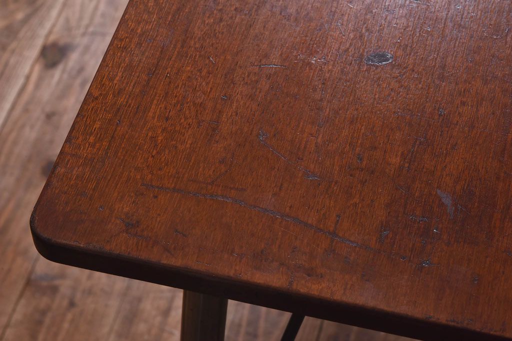 リメイク　ラワン材使用の昭和レトロな鉄脚テーブル(机、在宅ワーク、在宅用デスク、作業台)