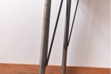 リメイク　ラワン材使用の昭和レトロな鉄脚テーブル(机、在宅ワーク、在宅用デスク、作業台)