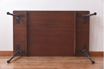 リメイク　ラワン材使用の昭和レトロな鉄脚テーブル(机、在宅ワーク、在宅用デスク、作業台)