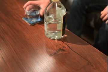 リメイク　ケヤキ材一枚板　漆塗りの上質なセンターテーブル(ローテーブル)