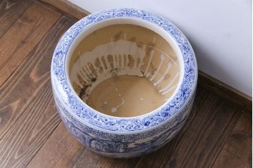 アンティーク雑貨　常滑焼　山水図　どこか洋風の雰囲気を漂わせる瀬戸火鉢(鉢カバー)