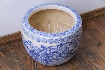 アンティーク雑貨　常滑焼　山水図　どこか洋風の雰囲気を漂わせる瀬戸火鉢(鉢カバー)