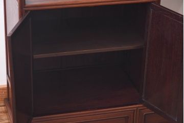 アンティーク家具　和製アンティーク　赤みがかった色合いが美しい唐木の飾り棚(茶棚)