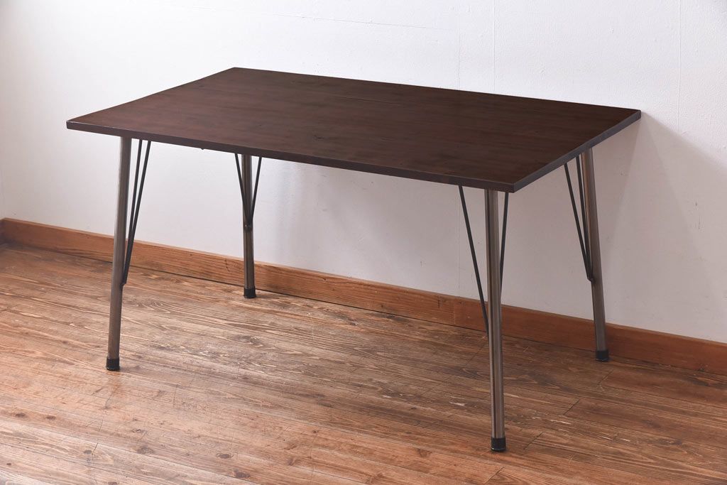 昭和初期　ヒノキ材の落ち着いた木味が魅力のリメイク鉄脚テーブル(作業台、カフェテーブル)