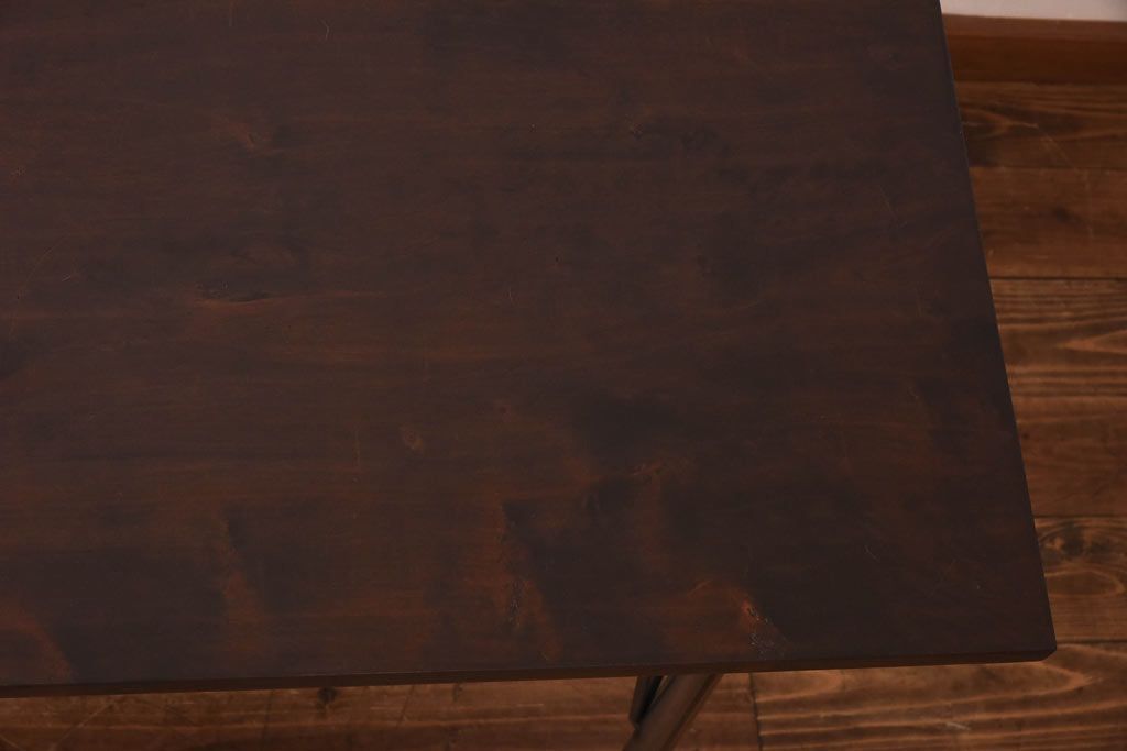 昭和初期　ヒノキ材の落ち着いた木味が魅力のリメイク鉄脚テーブル(作業台、カフェテーブル)