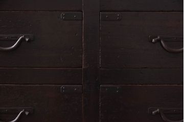 アンティーク家具　和製アンティーク　ヒノキ材　6尺　古い引手が味わい深いタンス(水屋箪笥、引き出し、チェスト)