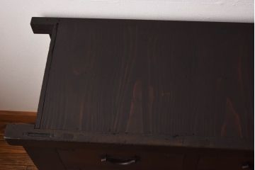 アンティーク家具　和製アンティーク　ヒノキ材　6尺　古い引手が味わい深いタンス(水屋箪笥、引き出し、チェスト)