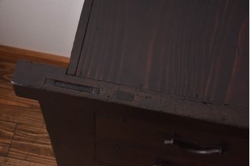 アンティーク家具　和製アンティーク　ヒノキ材　6尺　古い引手が味わい深いタンス(水屋箪笥、引き出し、チェスト)