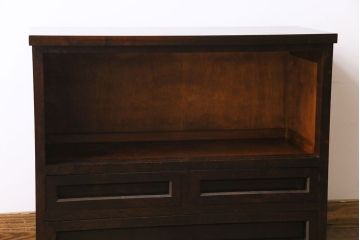 中古　松本民芸家具　ガラスを入れてリメイクしたレトロな戸棚(収納棚)