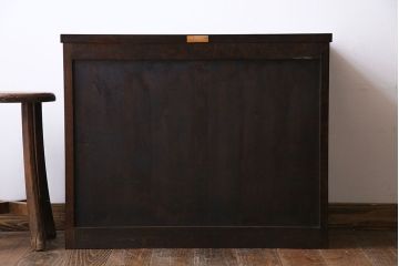 中古　松本民芸家具　ガラスを入れてリメイクしたレトロな戸棚(収納棚)