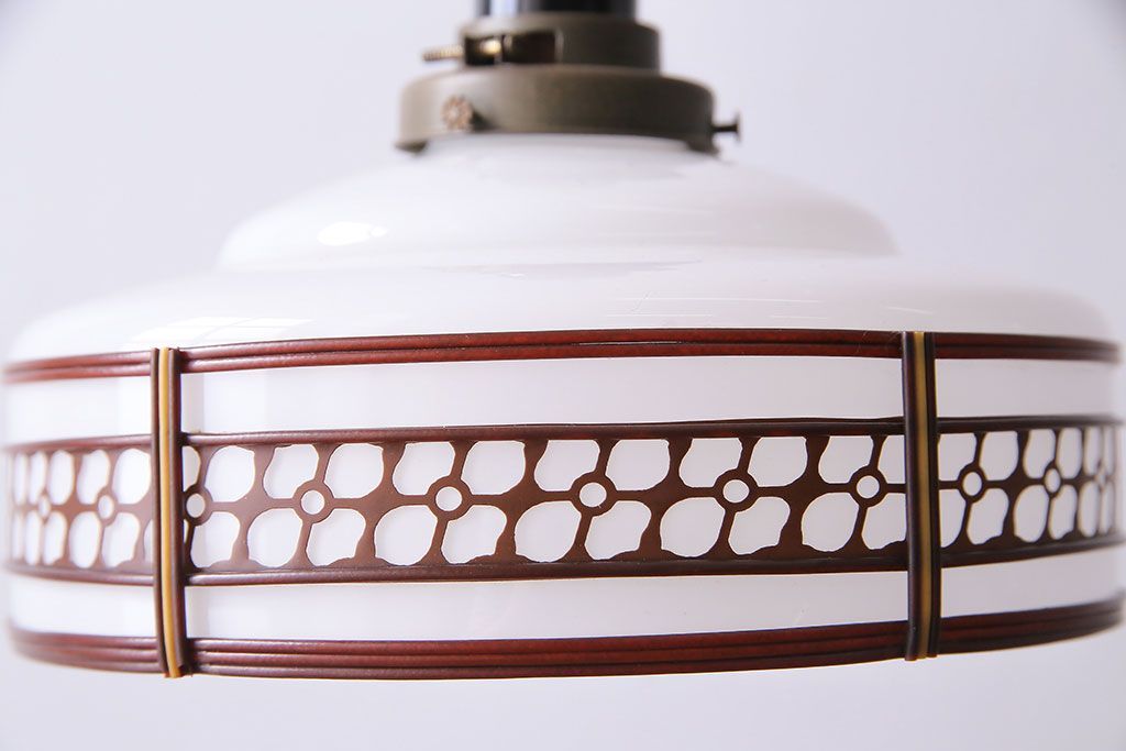 昭和期　花のモチーフが可愛らしいレトロなペンダントライト(天井照明、シェード)