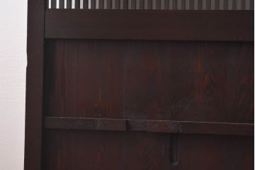 和製アンティーク　漆塗り　幅狭　縦桟がおしゃれなガラス入り格子蔵戸(ガラス引き戸、格子戸、建具、玄関戸)