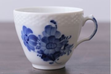 アンティーク雑貨　中古　ROYAL COPENHAGEN(ロイヤルコペンハーゲン)　ブルーフラワー　プレイン　カップ&ソーサー(コーヒーカップ、洋食器)2客セット(1)