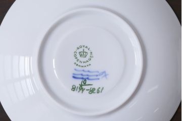 アンティーク雑貨　中古　ROYAL COPENHAGEN(ロイヤルコペンハーゲン)　ブルーフラワー　プレイン　カップ&ソーサー(コーヒーカップ、洋食器)2客セット(1)