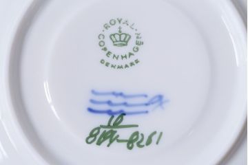 アンティーク雑貨　中古　ROYAL COPENHAGEN(ロイヤルコペンハーゲン)　ブルーフラワー　プレイン　カップ&ソーサー(コーヒーカップ、洋食器)2客セット(2)