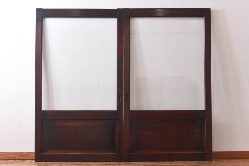 和製アンティーク　味わいのある木味が魅力の大判ガラス戸2枚セット(引き戸、建具)