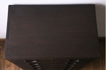 レトロ家具　前板桐材製　昭和レトロな雰囲気が魅力のチェスト(箪笥、引き出し)