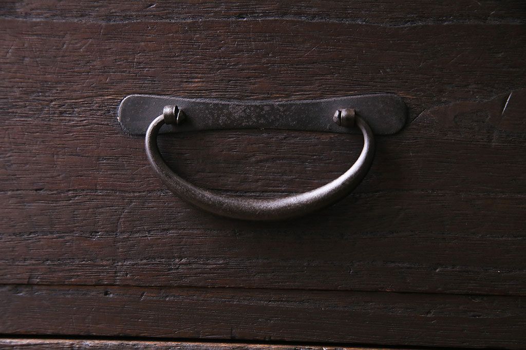 レトロ家具　前板桐材製　昭和レトロな雰囲気が魅力のチェスト(箪笥、引き出し)