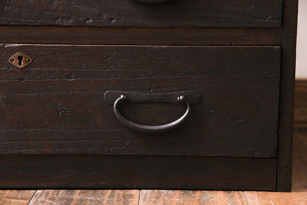 レトロ家具　前板桐材製　昭和レトロな雰囲気が魅力のチェスト(箪笥、引き出し)