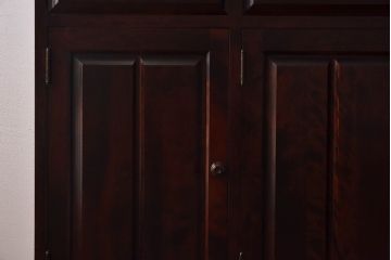 中古　北海道民芸家具　高級感のある色合いのHM165K食器棚(カップボード、キャビネット)(定価約57万円)(1)