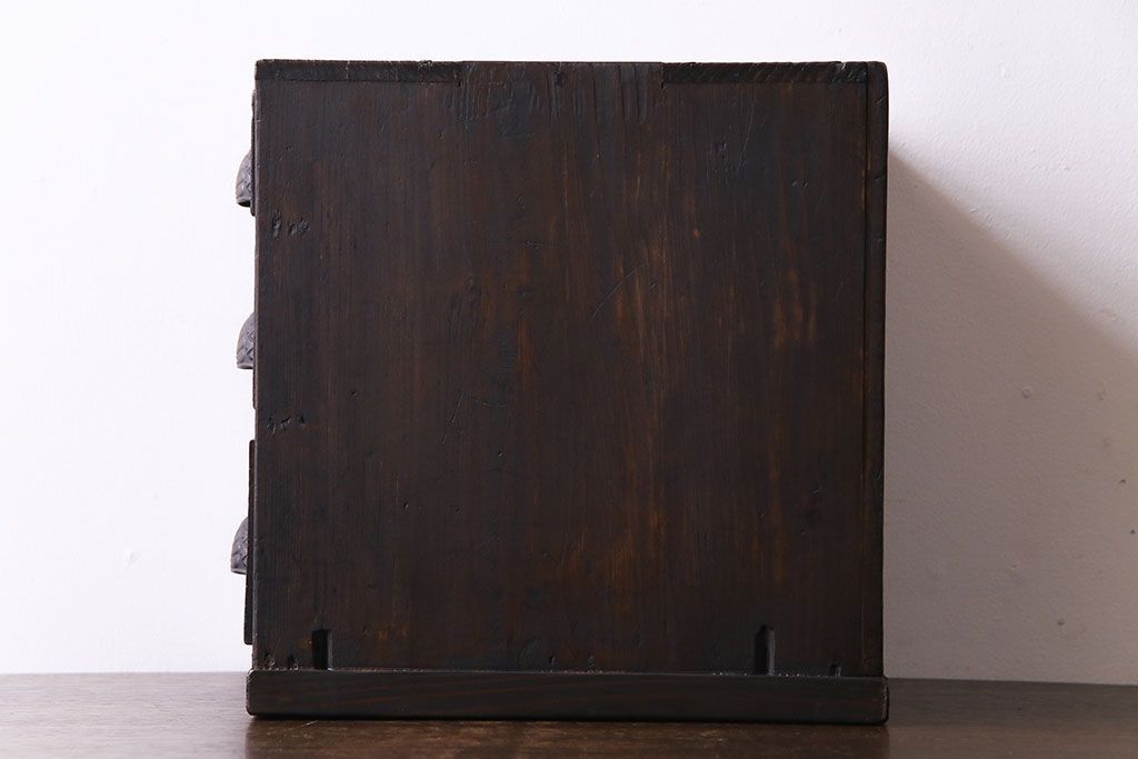 アンティーク家具　大正ロマン　濃い色合いが情緒を醸し出す小引き出し(小物収納)