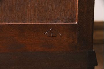 中古　松本民芸家具　シックな佇まいが魅力の書類整理タンス(チェスト、引き出し)(定価約23万円)