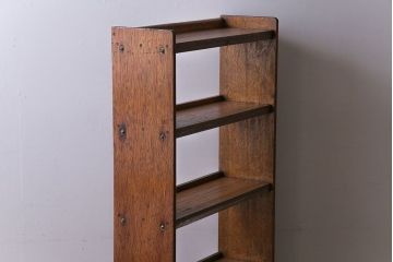 レトロ家具　昭和レトロ　古いラワン材の質感が味わい深い本棚(飾り棚、ディスプレイラック)