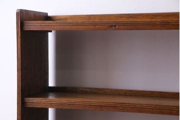 レトロ家具　昭和レトロ　古いラワン材の質感が味わい深い本棚(飾り棚、ディスプレイラック)