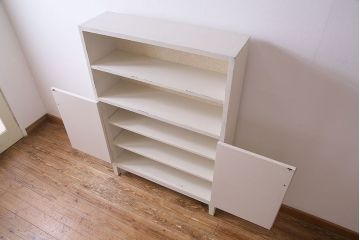 ペイント家具　壁紙が可愛らしいレトロな収納棚(キャビネット、オープンラック、本棚)