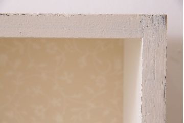 ペイント家具　壁紙が可愛らしいレトロな収納棚(キャビネット、オープンラック、本棚)