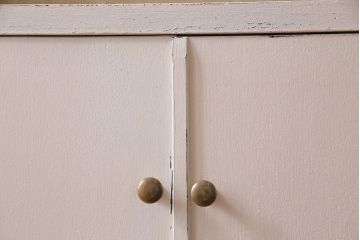 ペイント家具　壁紙が可愛らしいレトロな収納棚(キャビネット、オープンラック、本棚)