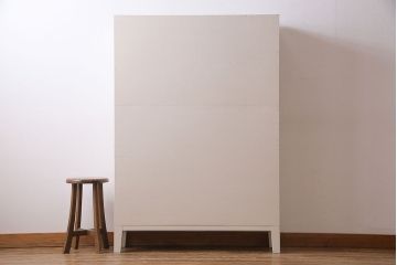 ペイント家具　壁紙が可愛らしいレトロな収納棚(キャビネット、オープンラック、本棚)