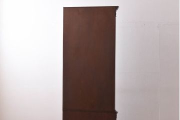 アンティーク家具　イギリスアンティーク エレガントなマホガニー材のコーナーキャビネット(飾り棚、収納棚)