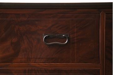 アンティーク家具　昭和初期　美しい杢目と上品な佇まいが魅力のローボード(サイドチェスト、箪笥)