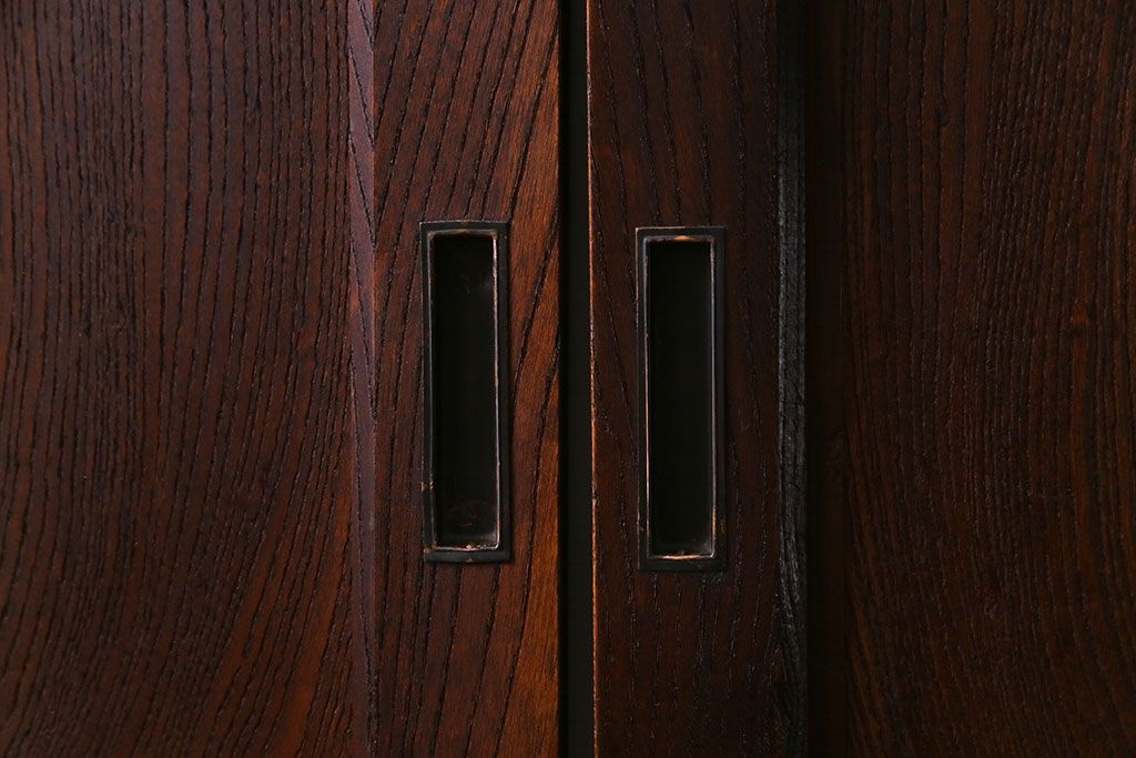 和製アンティーク　総ケヤキ材　ダイナミックな杢目が美しい板戸(窓、引き戸、建具)2枚セット