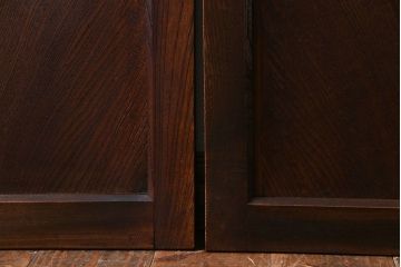 和製アンティーク　総ケヤキ材　ダイナミックな杢目が美しい板戸(窓、引き戸、建具)2枚セット