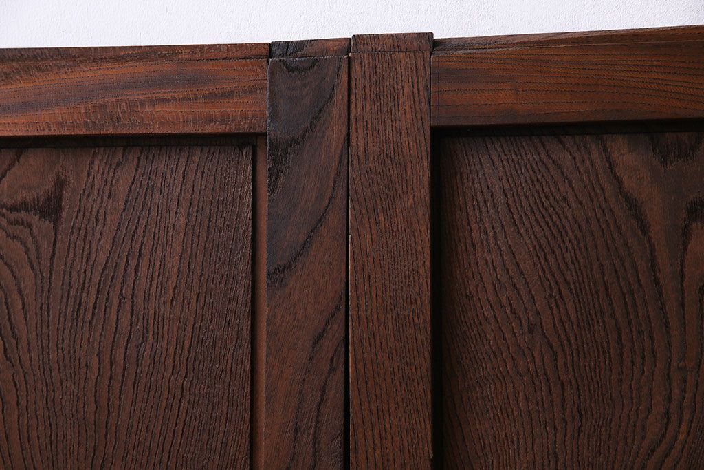 和製アンティーク　総ケヤキ材　ダイナミックな杢目が美しい板戸(窓、引き戸、建具)2枚セット