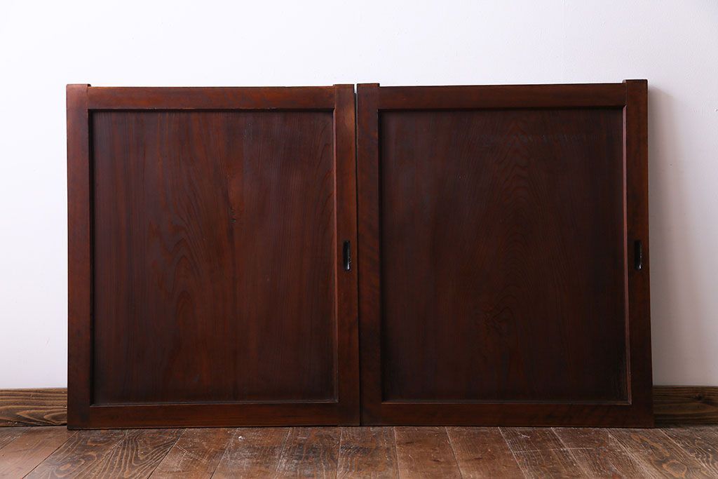 和製アンティーク　明治大正期　なめらかな木肌が美しい板戸(窓、引き戸、建具)2枚セット