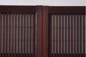 裏障子付き　和モダンな雰囲気のダイヤガラス入り格子戸2枚セット(ガラス帯戸、引き戸、建具)