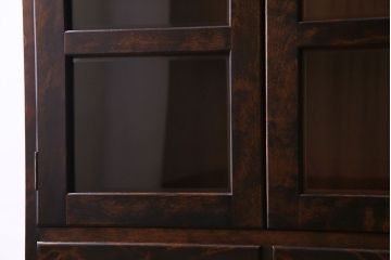 中古美品　ビンテージ　松本民芸家具　深い色味が魅力的な小振りの本箱(飾り棚、食器棚、キャビネット)