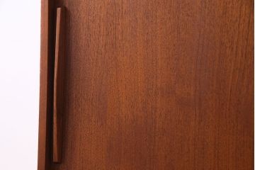 ヴィンテージ家具　北欧ビンテージ　デンマーク　温かな色合いが魅力のサイドボード(キャビネット、リビングボード)