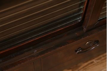 レトロ家具　モールガラス入り　レトロな雰囲気が高まるリメイクローボード(テレビボード)(2)