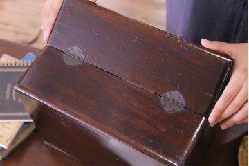 アンティーク雑貨　昭和レトロ　趣きある風合いの小引き出し(裁縫箱)