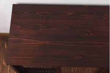 アンティーク家具　モールガラス入り　コンパクトな戸棚と引き出しが魅力的なリメイクローボード(収納棚)