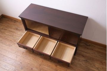天板リメイク　筑後民芸家具　重厚な佇まいの脚付き箪笥ローチェスト(衣装箪笥、テレビボード)