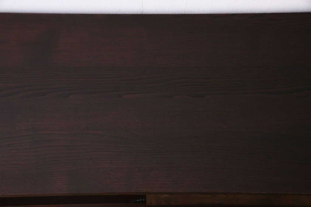 天板リメイク　筑後民芸家具　重厚な佇まいの脚付き箪笥ローチェスト(衣装箪笥、テレビボード)