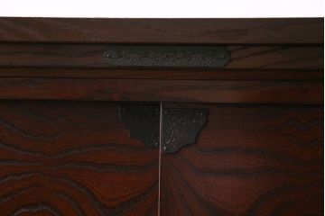 天板リメイク　筑後民芸家具　重厚な佇まいの脚付き箪笥ローチェスト(衣装箪笥、テレビボード)