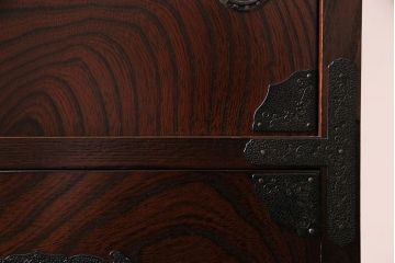 天板リメイク　筑後民芸家具　重厚な佇まいの脚付き箪笥ローチェスト(衣装箪笥、テレビボード)