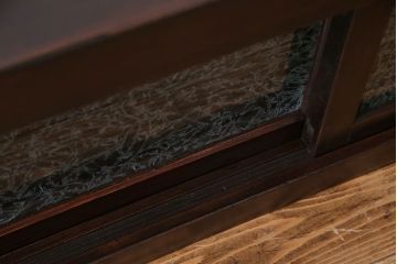 アンティーク雑貨　大正昭和初期　ケヤキ材　重厚な佇まいが魅力のローボード(リビングボード)