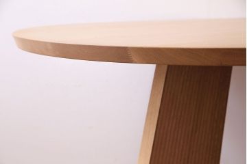 中古　CONDE HOUSE(カンディハウス)　ハカマ ダイニングラウンドテーブル(定価約40万9千円)